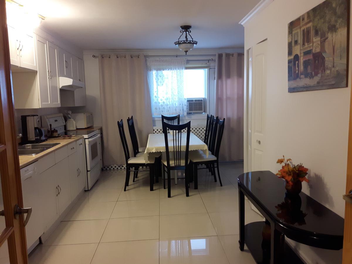 Three Bedroom Holiday Apartment Longueuil Luaran gambar