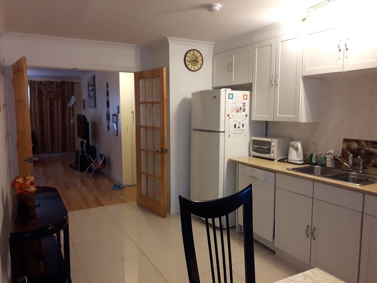 Three Bedroom Holiday Apartment Longueuil Luaran gambar