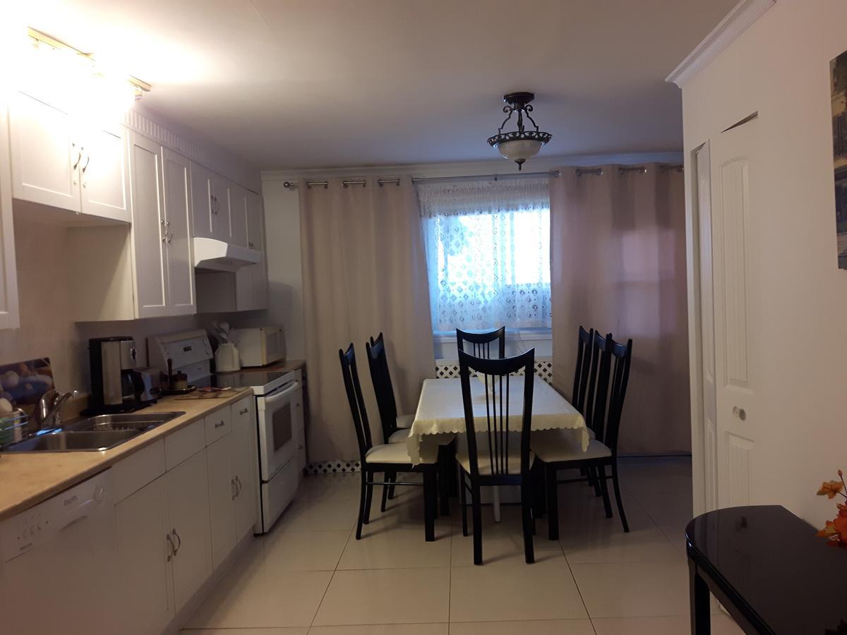 Three Bedroom Holiday Apartment Longueuil Luaran gambar