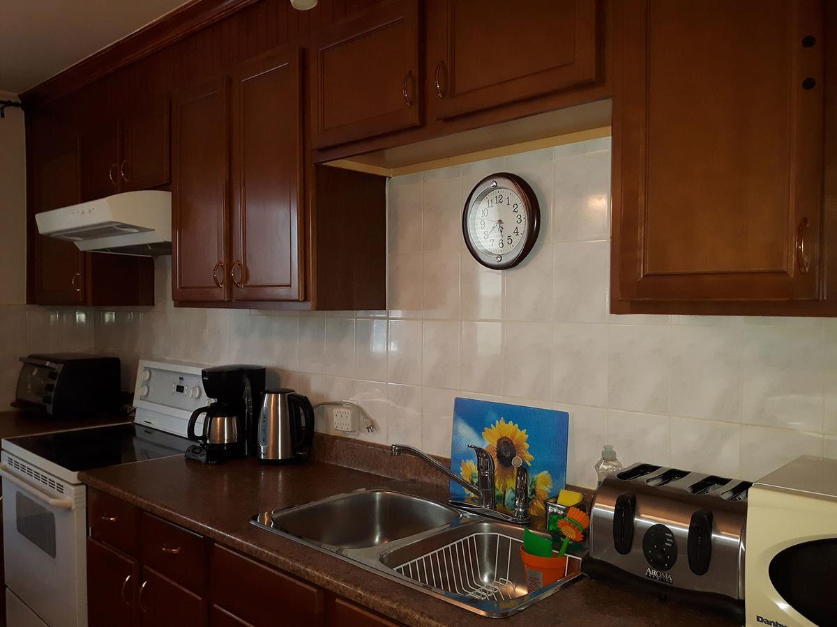 Three Bedroom Holiday Apartment Longueuil Luaran gambar