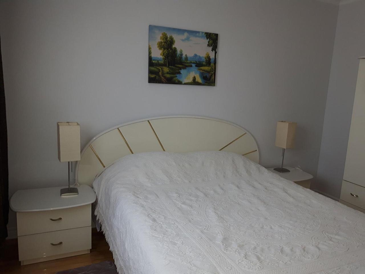 Three Bedroom Holiday Apartment Longueuil Luaran gambar