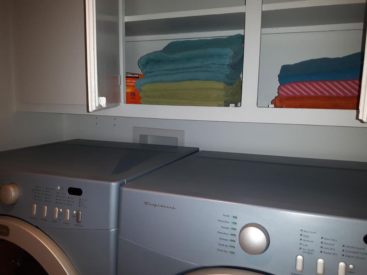 Three Bedroom Holiday Apartment Longueuil Luaran gambar