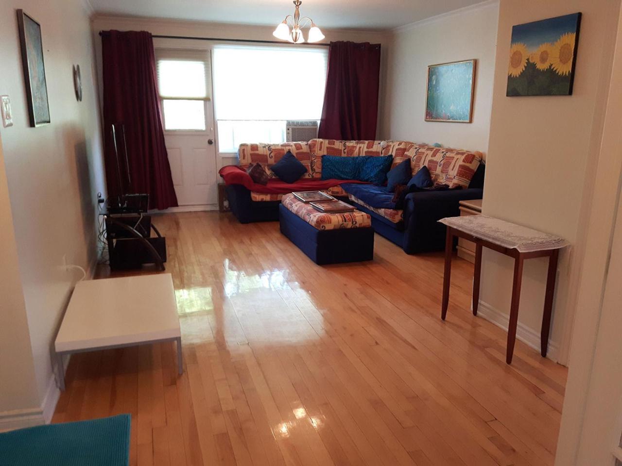 Three Bedroom Holiday Apartment Longueuil Luaran gambar