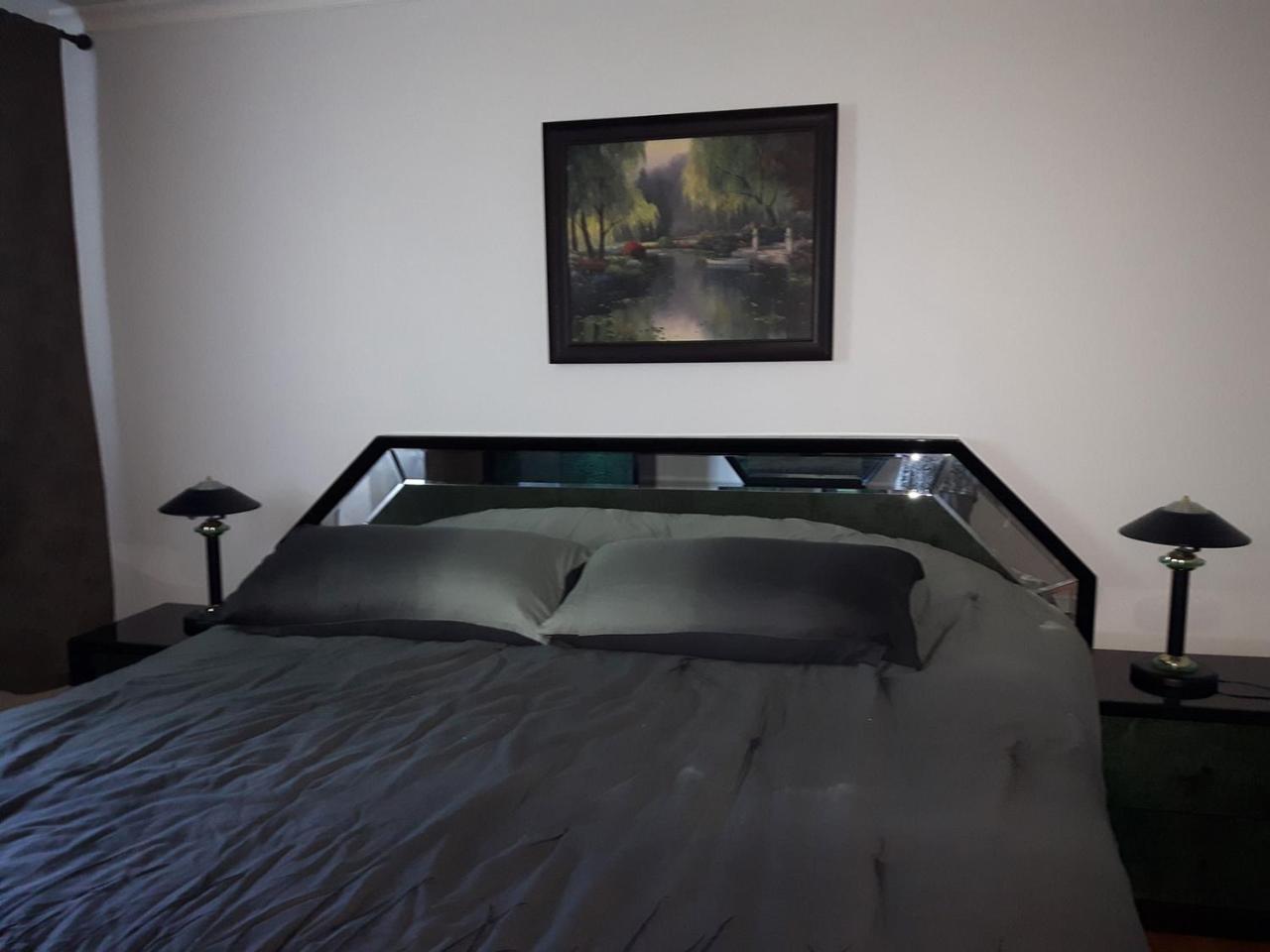 Three Bedroom Holiday Apartment Longueuil Luaran gambar