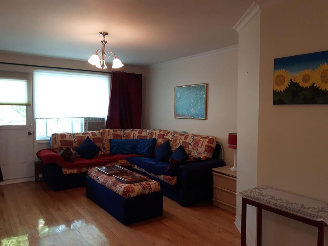Three Bedroom Holiday Apartment Longueuil Luaran gambar
