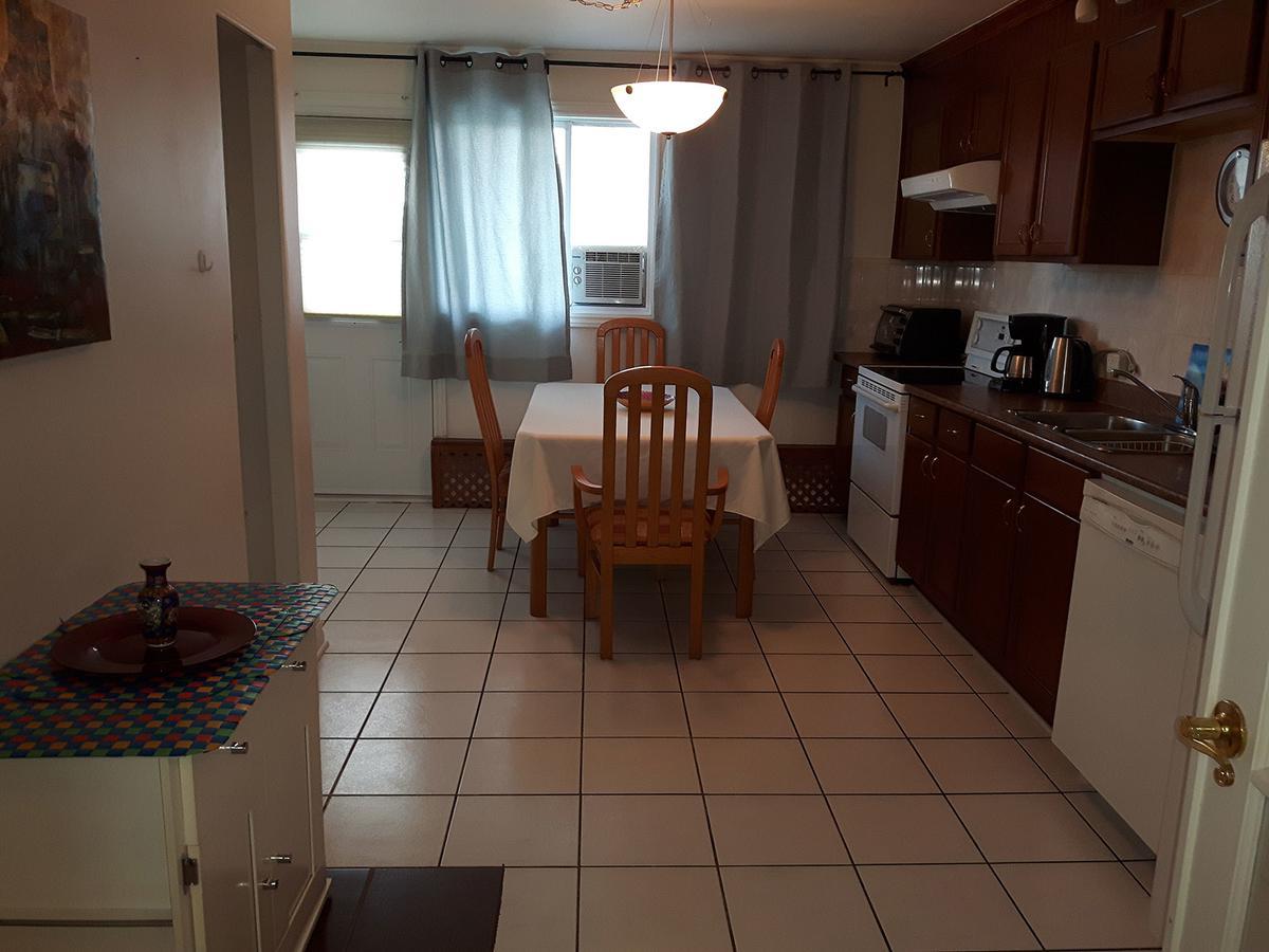 Three Bedroom Holiday Apartment Longueuil Luaran gambar